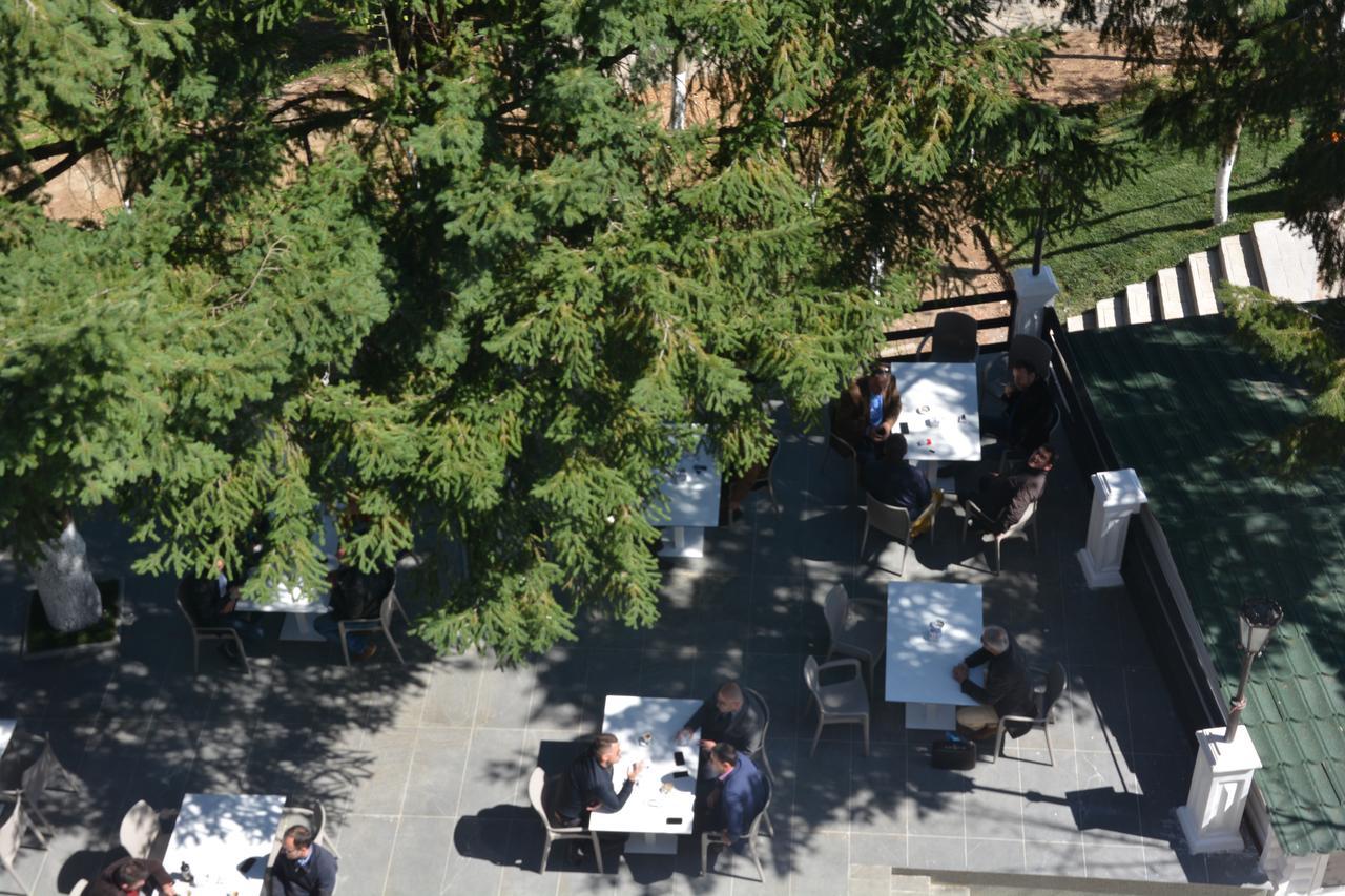 Hotel Turizem Shkelzeni Bajram Curr Exterior foto