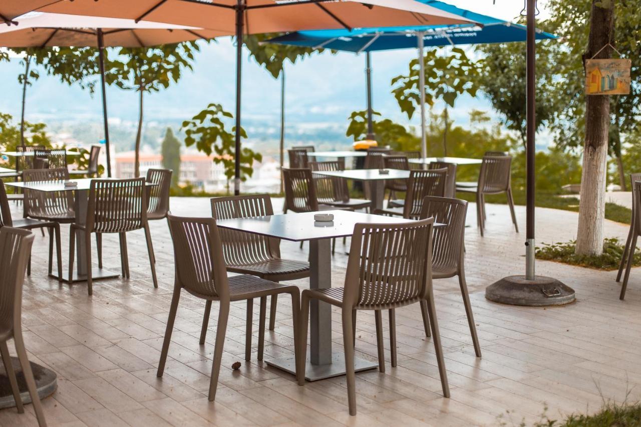 Hotel Turizem Shkelzeni Bajram Curr Exterior foto